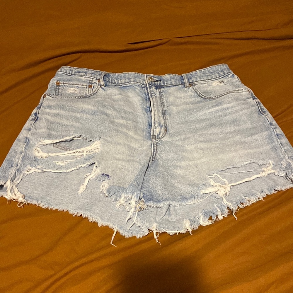 American Eagle high waisted shorts